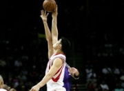 -中国男篮横扫南韩男篮，巴恩斯打破历史纪录