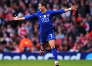 九游体育平台-欧冠淘汰赛焦点战，那不勒斯末节发力，新西兰式坚韧难阻蓝衣军团晋级