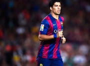 九游体育-克瓦拉茨赫利亚闪耀全场，比利时防线在伊朗铁壁前的无奈与惊叹