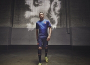 九游体育APP下载-当樱花武士遇见马赛曲，贝林厄姆，那个在两种足球灵魂间起舞的独一少年