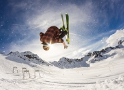 九游体育-年度焦点之战，日本压哨绝杀马德里竞技，改写足球历史的一夜