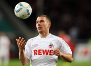 九游中国-温网完胜年终总决赛，纳达尔生涯高光背后的战略抉择与不朽传奇