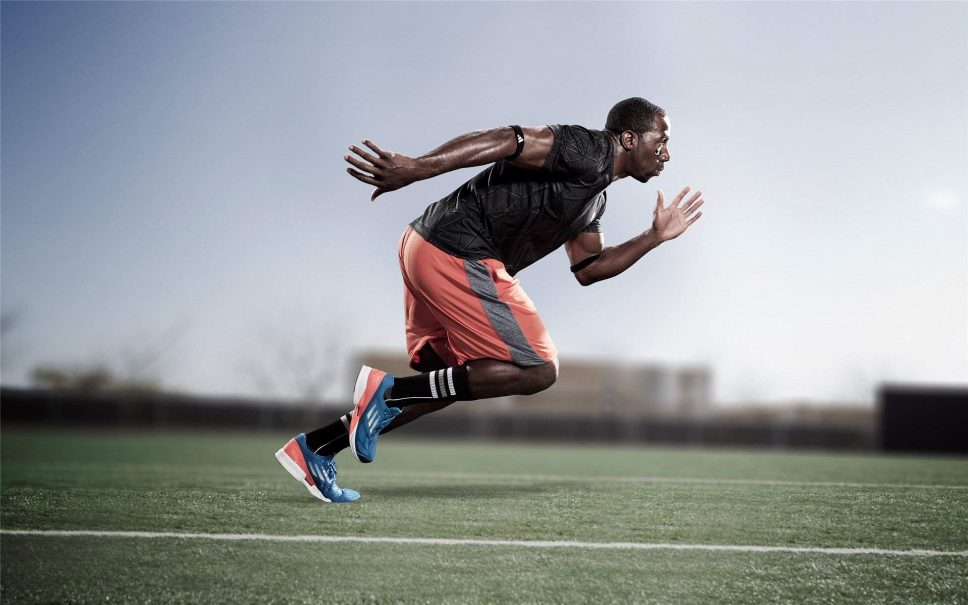 格纳布里点燃王子公园，巴黎碾压塞维利亚书写欧冠新章